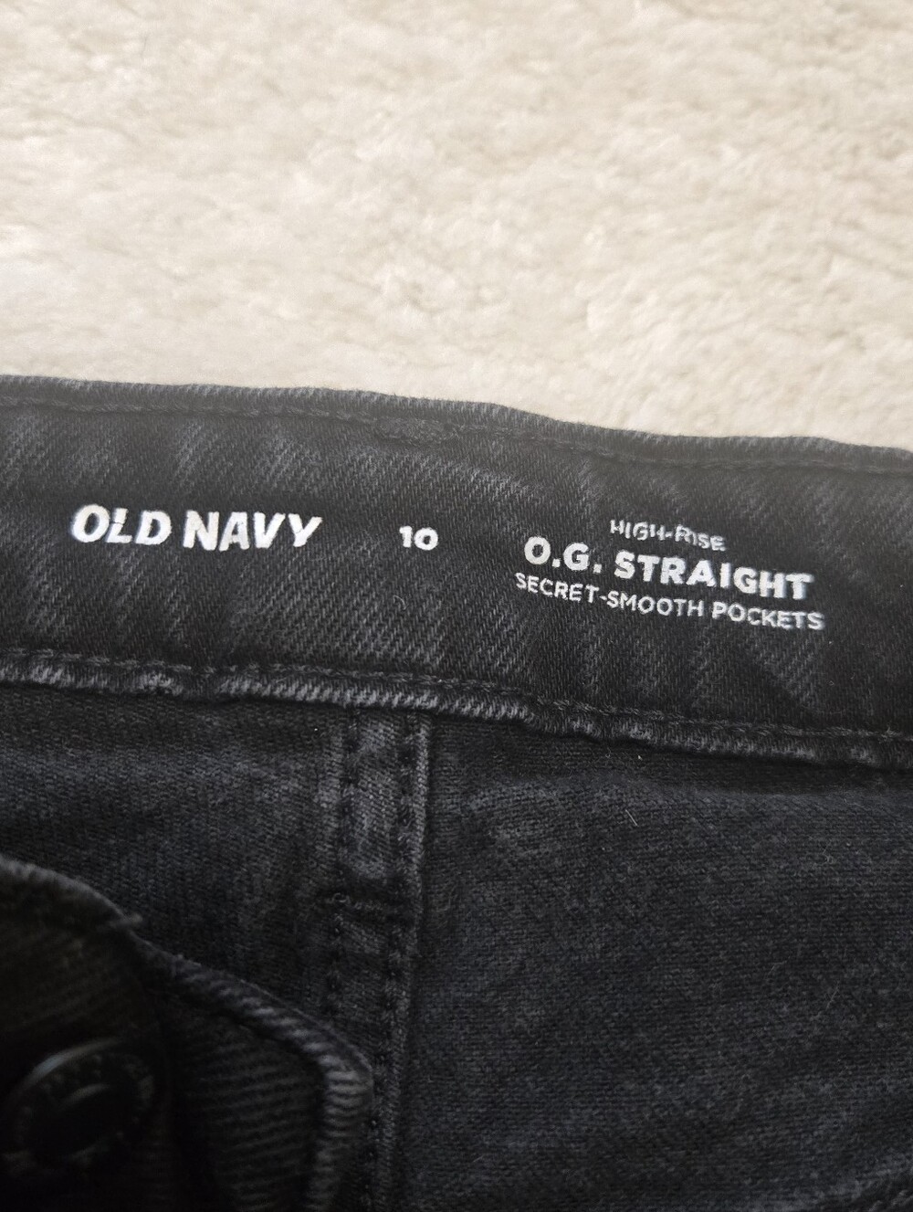 Old Navy Black OG Straight High-Rise Casual Everyday Basic Jeans, Size 10 - Picture 2 of 8
